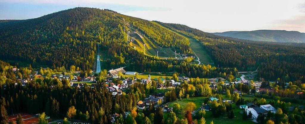 Harrachov Resident Apartments "Terrace & Chill" - High Speed Wifi, Smart Tv, Netflix, Disney Plus 외부 사진